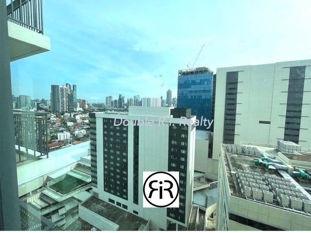RFO 2-Bedroom in Circuit Makati (Category: Apartments & Condos) located in Quezon City. Submitted by doubleR.I.realty (Listing ID 1150656866, Image 2). Description: 📍For Sale📍 Solstice T1 Circuit Makati Brand New RFO 2-BR corner 79sqm 2-Parking Exclusive Listing 19.8M Iggy de Guzman III REBL #21616 DHSUD #4128 PAREB-QCRB 0917-5408403.