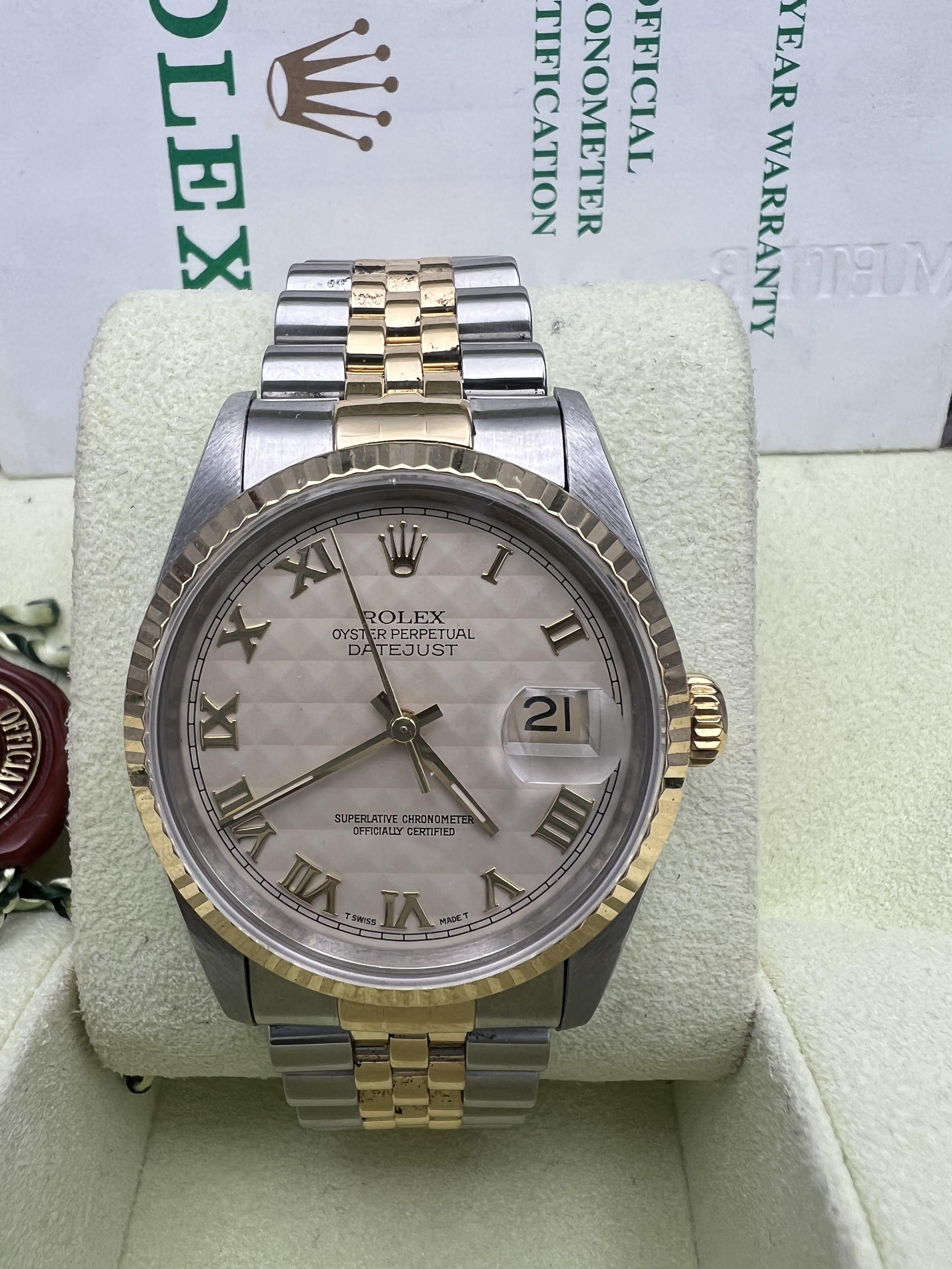 Rolex Datejust Men Size Pyramid Roman 
