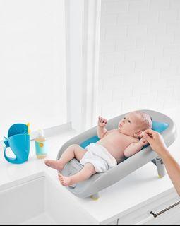 Skip Hop Moby Recline and Rinse Baby Bather