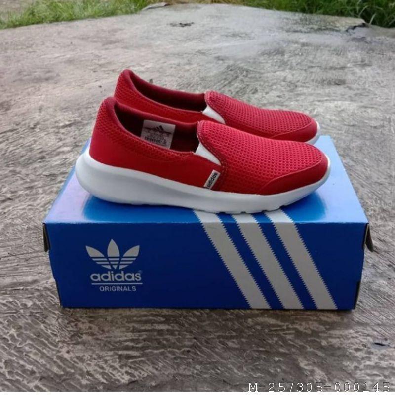 Adidas slip on wanita new arrivals