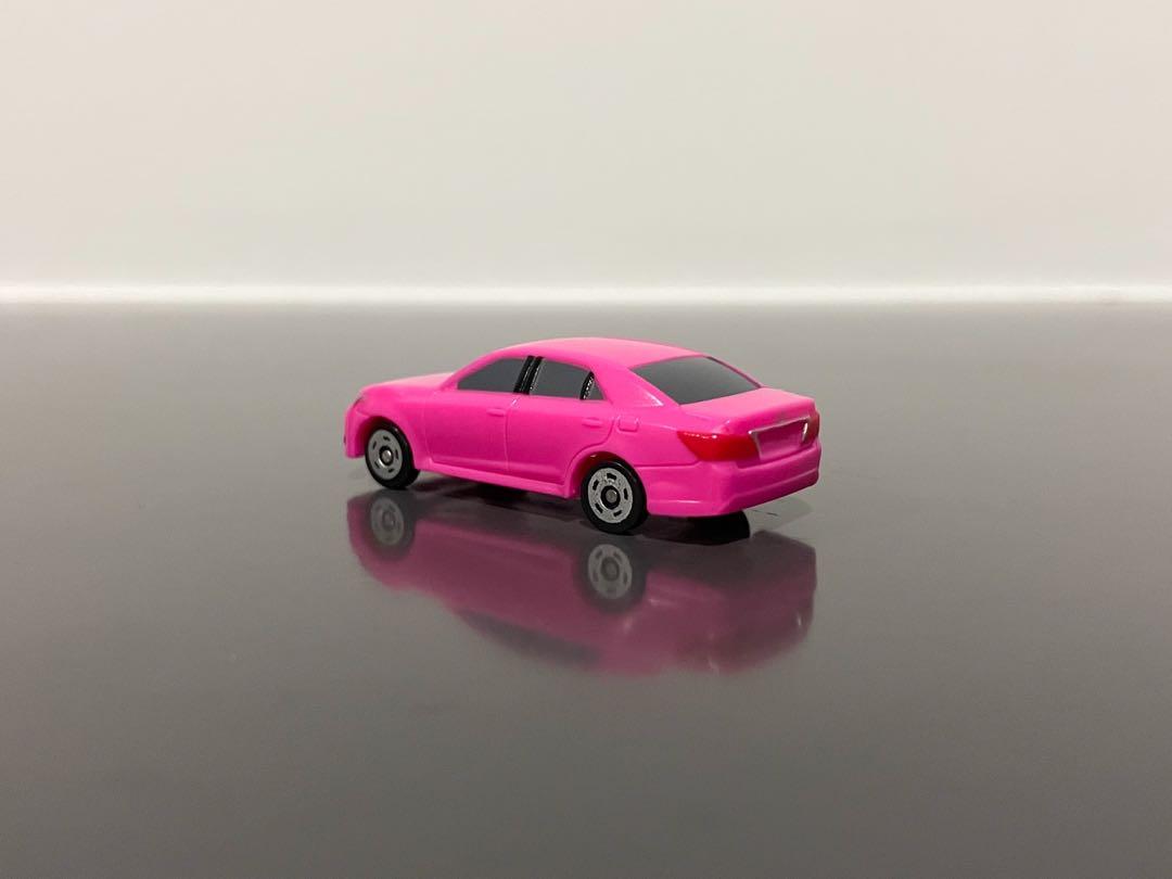 tomica toyota crown athlete