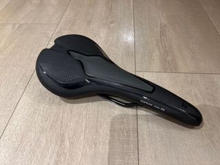 （分類：）位於 。 由 hkandrew 提交（商品編號 1150771406，圖片 1）。簡介： 。