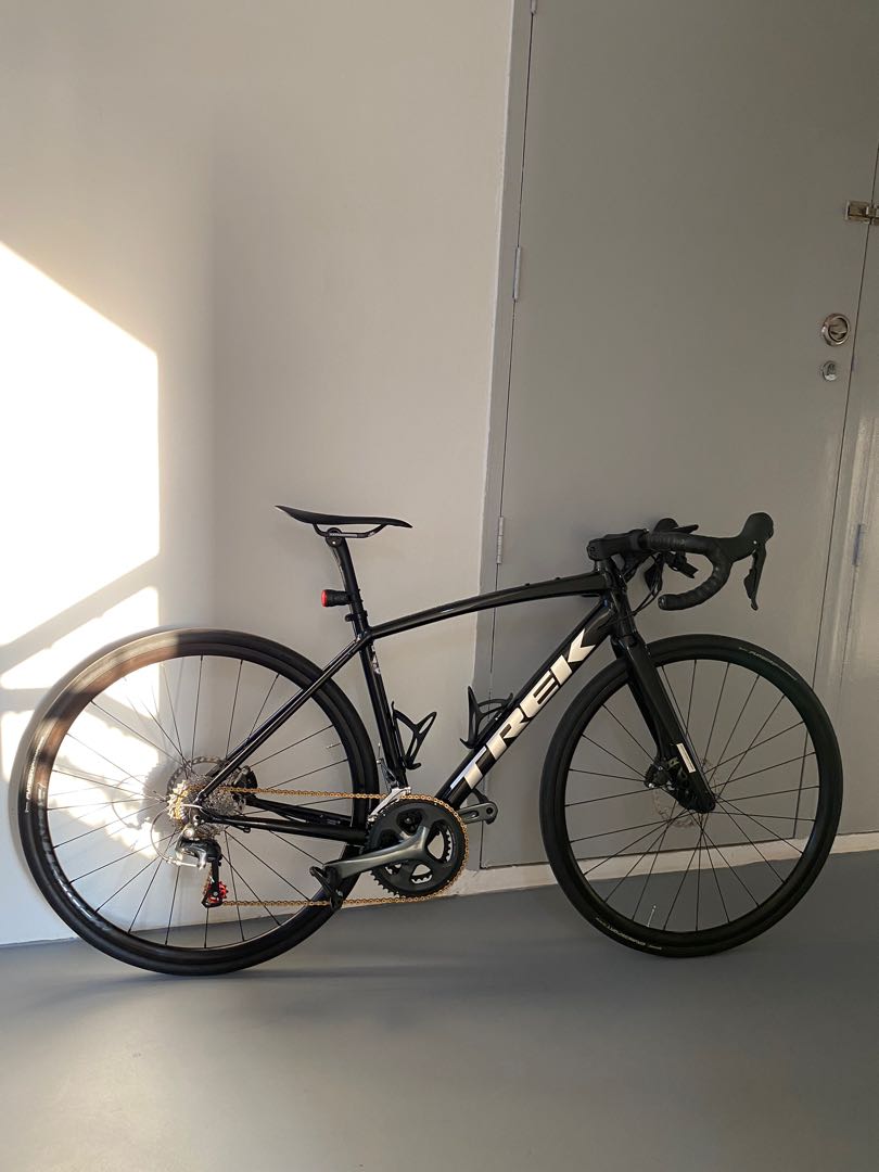 Trek domane AL 4 disc road bike/ gravel 