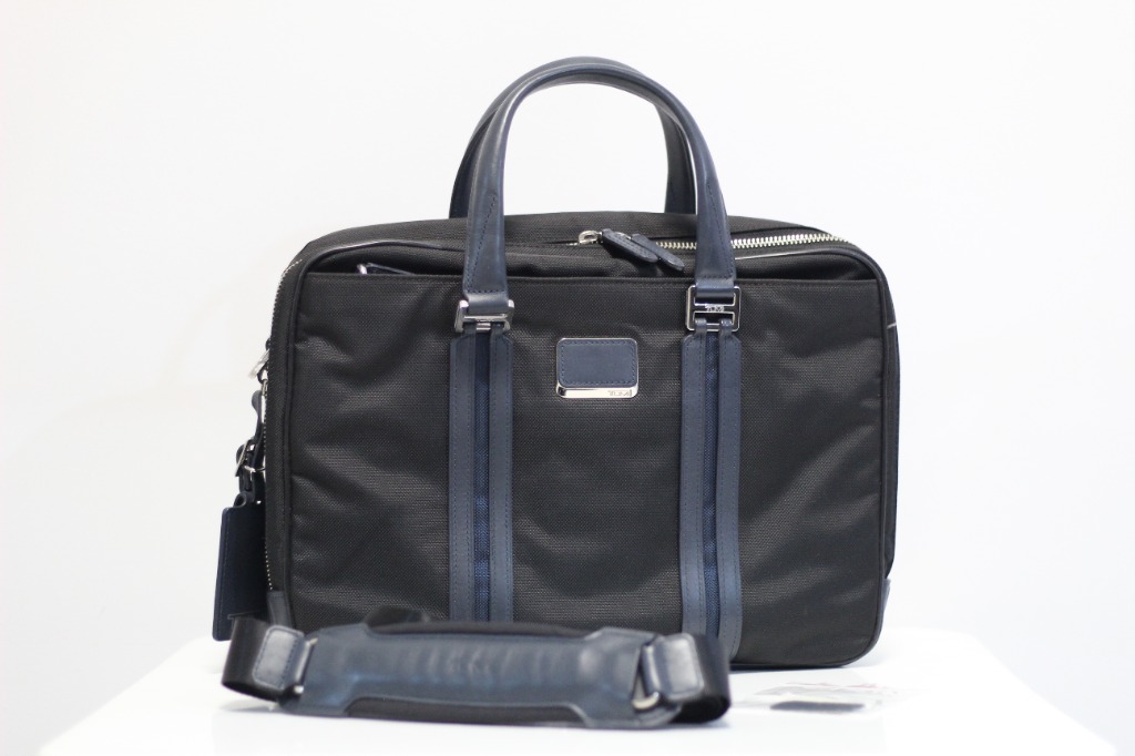 Tumi 22501DNY Global LimitedEdition Slim Brief / 15" laptop bag, Men's