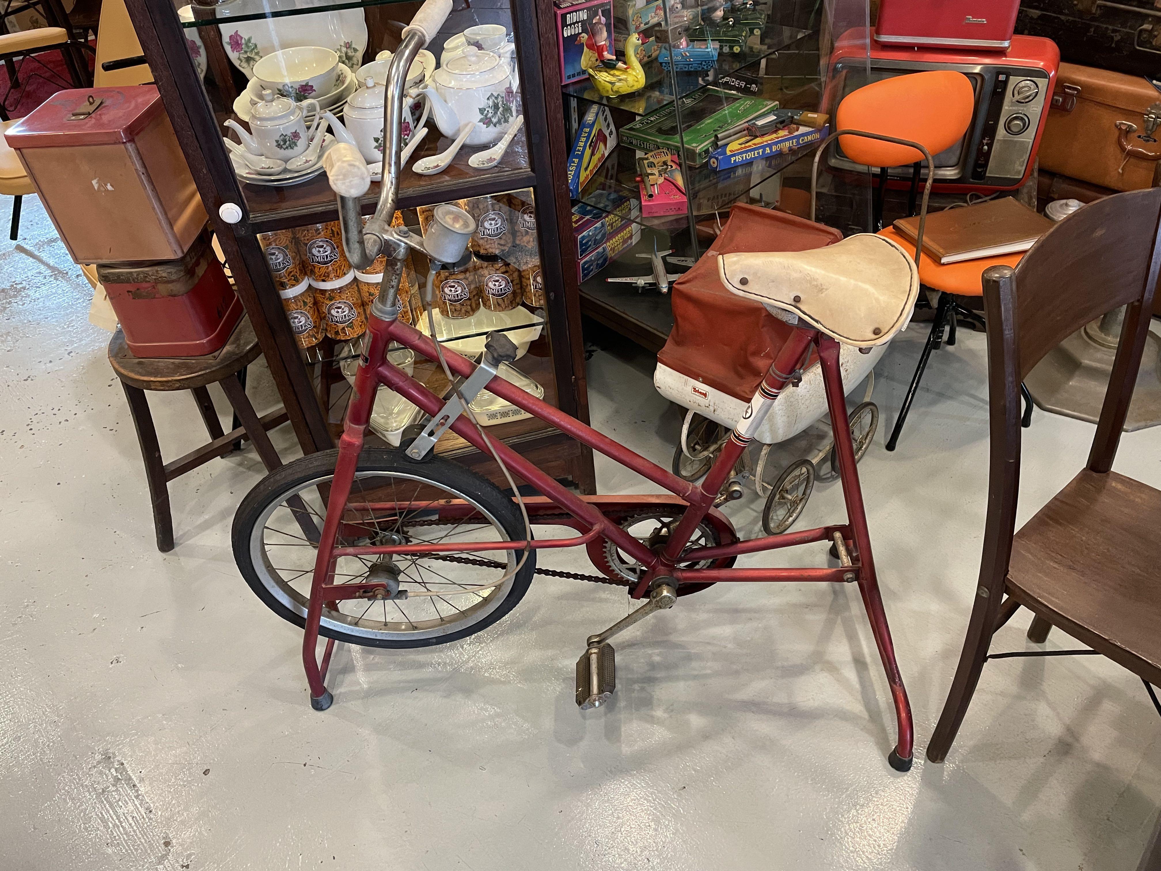 Universal clearance exercise bike