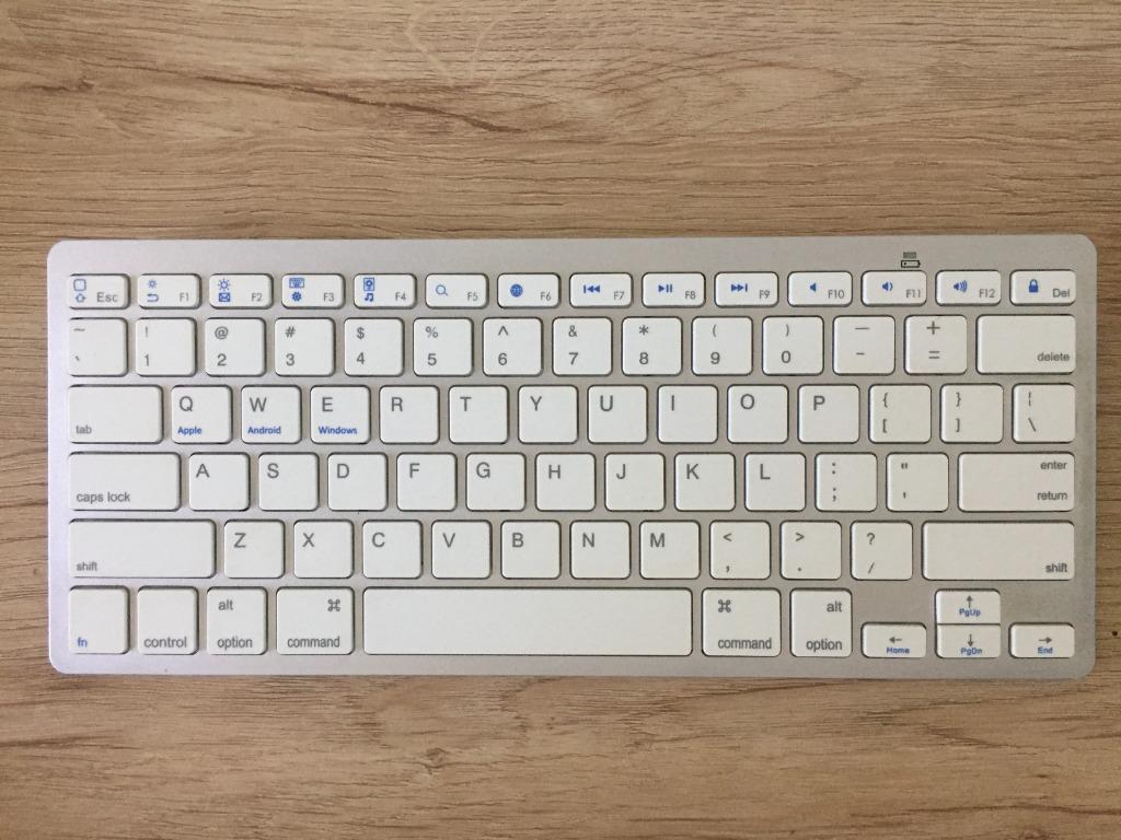 Wireless Bluetooth Keyboard (Category: Computer Keyboard) located in Pasig City. Submitted by ulit.ulitph (Listing ID 1150623472, Image 1). Description: Wireless Bluetooth Keyboard ✨ Mumuso ✨ Compatible with Apple, Android, Windows ✨ Takes 2 AAA Batteries ✨ Negotiable Price No box (but will be bubble-wrapped) No hidden issues ***Delivery c/o Buyer MOP: GCash, BDO MOD: Lalamove/Mr. Speedy/Gogo Express Pick-up point: San Jose del Monte, Bulacan or 