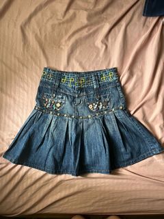 (Category: ) located in . Submitted by caliaaa (Listing ID 1150674281, Image 1). Description: .