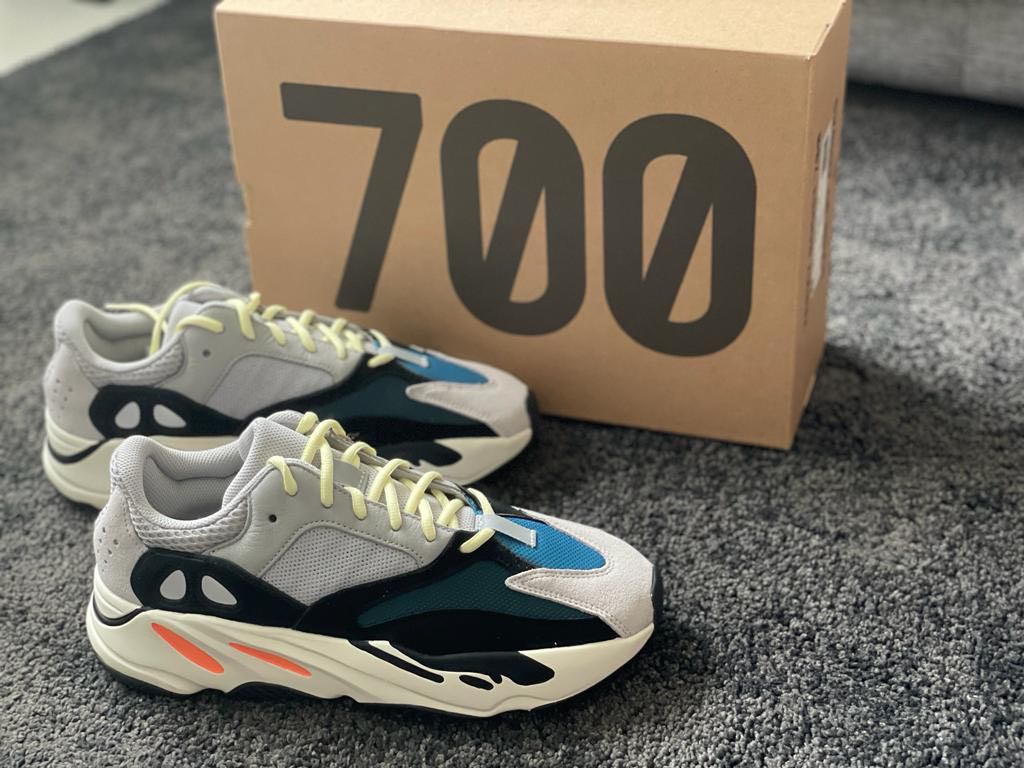 yeezy 700 size 3