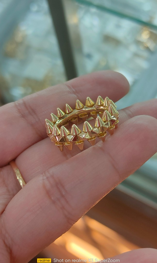 Clash de cartier ring price hot sale