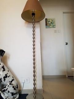 （分類：）位於 。 由 Luzviminda 提交（商品編號 1150834137，圖片 1）。簡介： 。