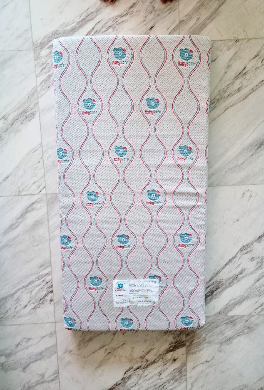 BabySafe Cot Latex Mattress (120 x 60 cm) / Baby mattress / Cot