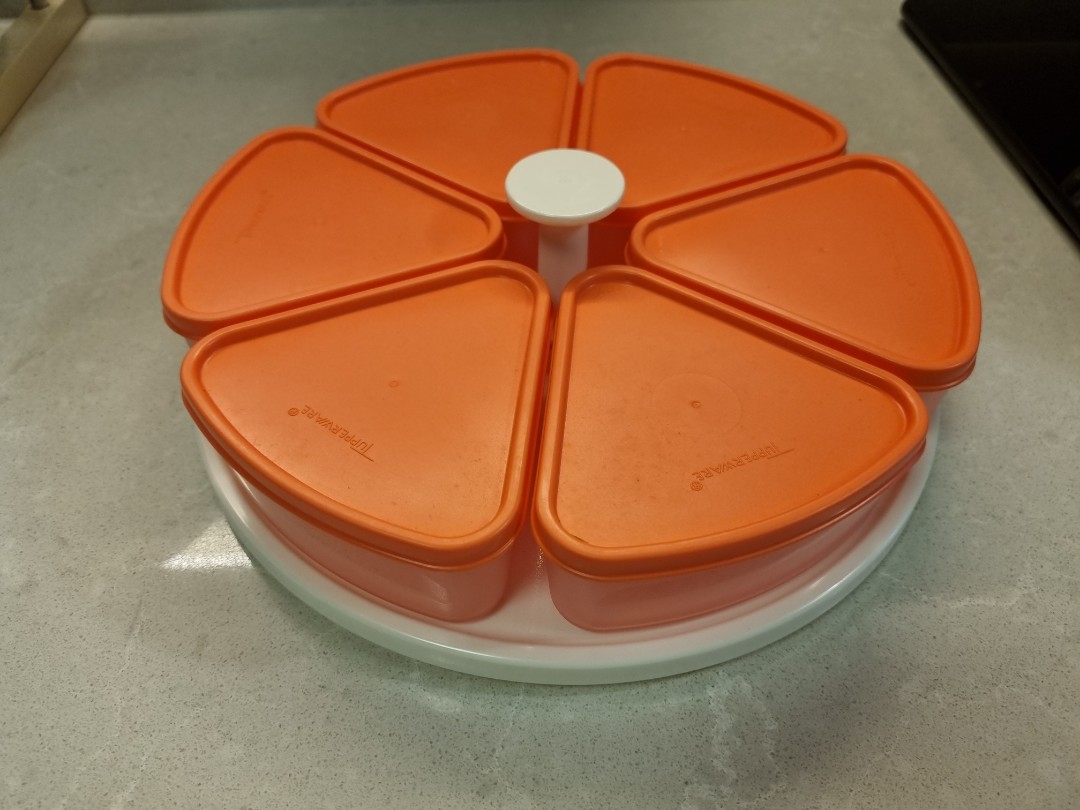 BN Tupperware Lazy Susan, Everything Else on Carousell