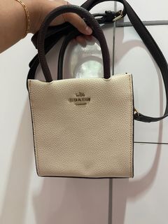 (Kategori: ) berada di . Dikirim oleh anlov (ID iklan 1150904654, Gambar 1). Deskripsi: .