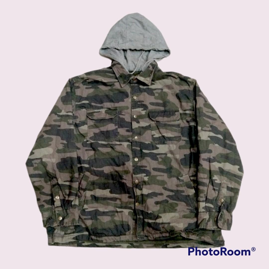 Faded glory hotsell camo jacket