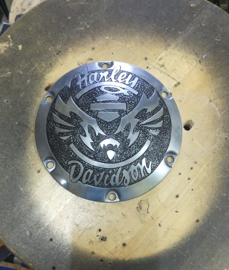Harley Davidson Engraved Derby Cover, Motorbikes on Carousell