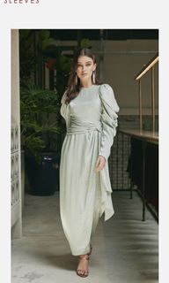 (Category: ) located in . Submitted by luvi_wardrobe2 (Listing ID 1150965093, Image 1). Description: .