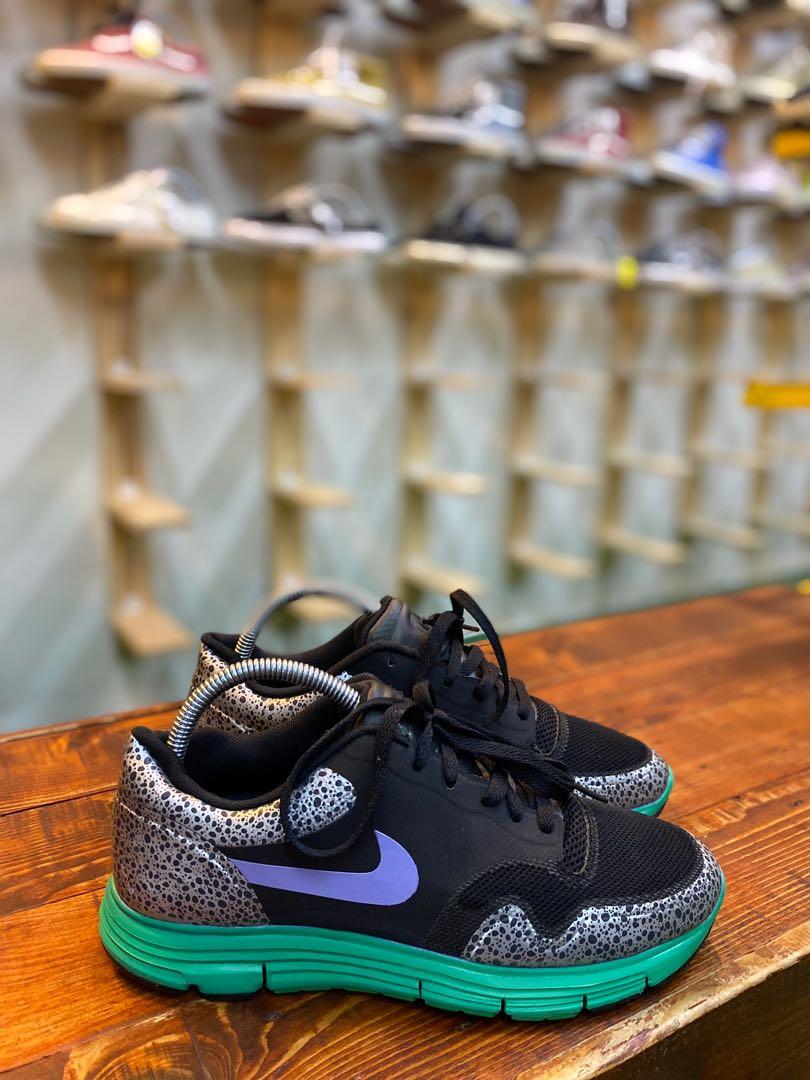 Lunar new arrivals safari nike