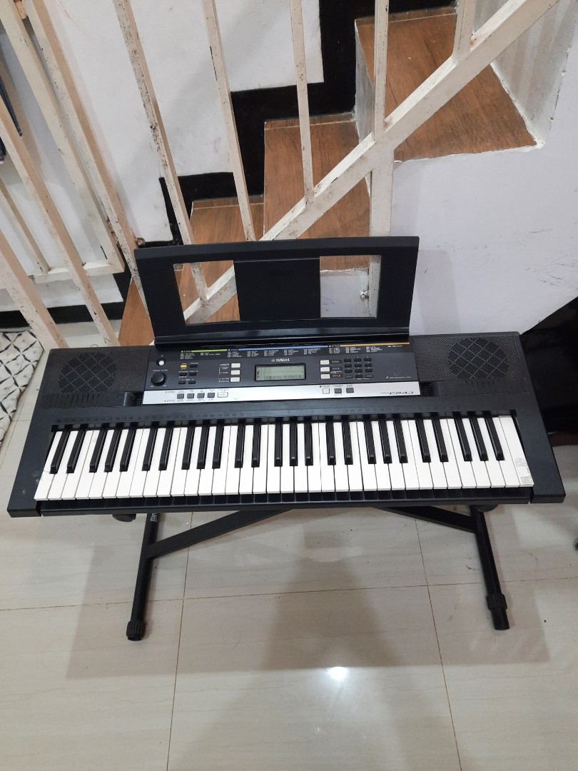 Keyboard yamaha psr E243, Musik & Media, Alat di Carousell