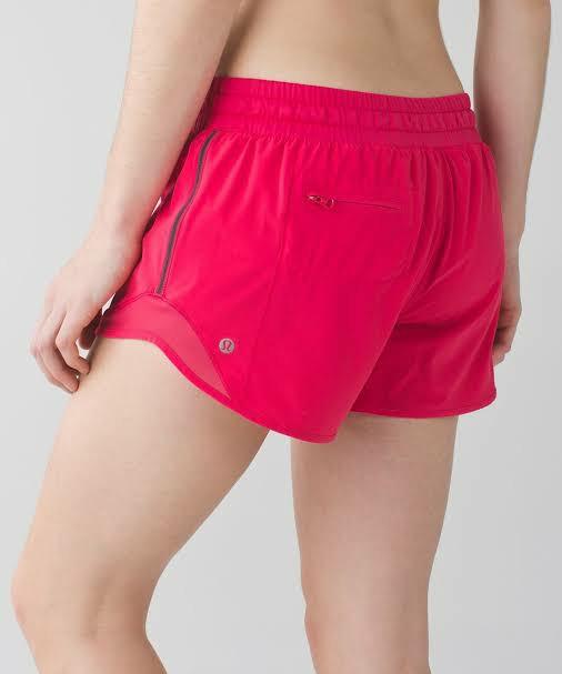 Lululemon Hotty Hot Short Boom juice 