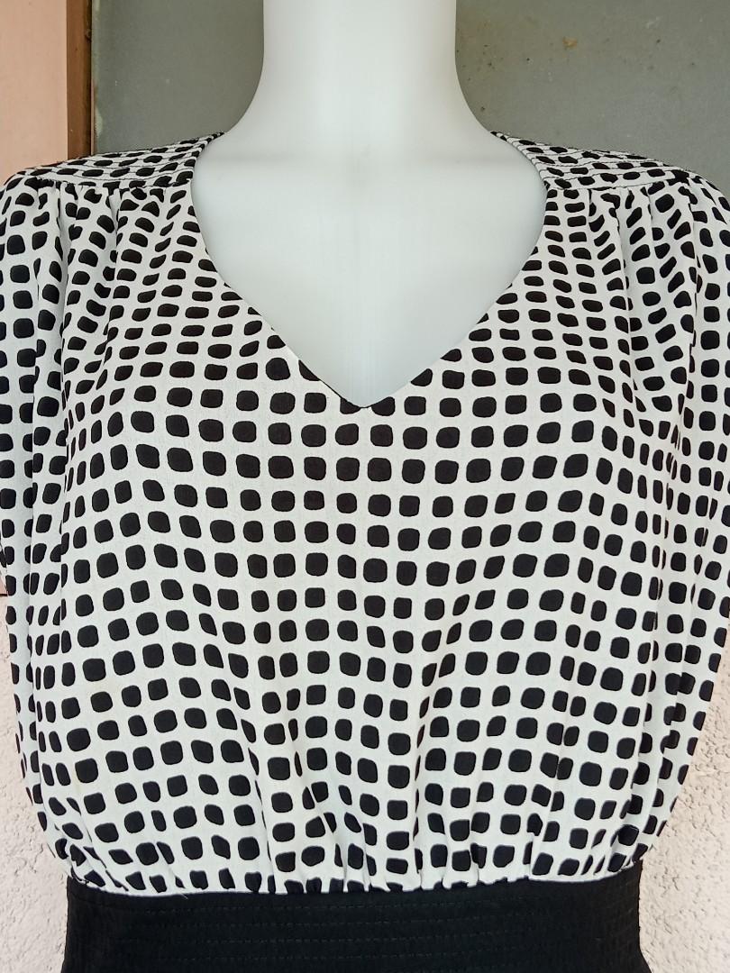 Mango Little Dress (Category: Dresses) located in Quezon City. Submitted by 2ndchancer (Listing ID 1150935569, Image 2). Description: Mango Little Dress fits small see photos for measurements.