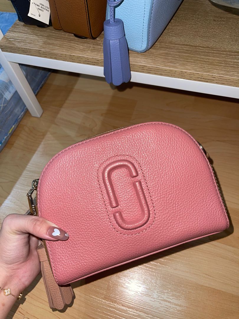 How to spot a fake marc jacobs shutter bag, Luxury, Bags & Wallets on  Carousell