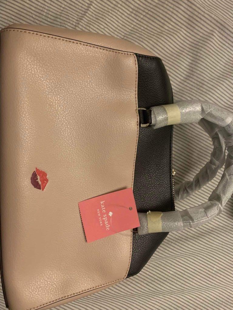 Minnie Mouse x Kate Spade NY Duffel Bag, Women's Fashion, Bags