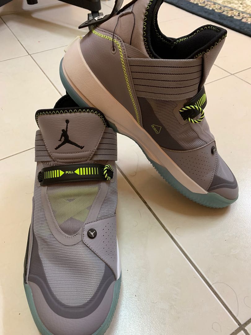 Nike jordan 33 LOW SE PF Men s Fashion Footwear Dress shoes on
