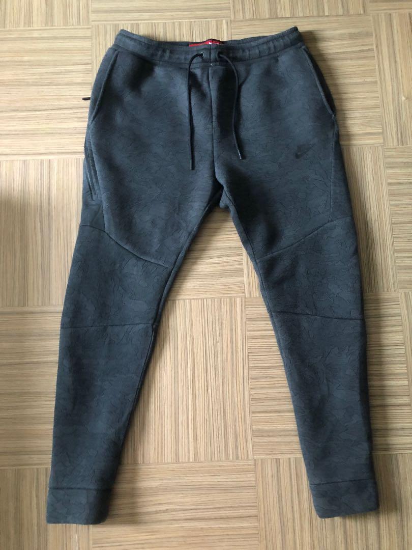 nike snake print joggers