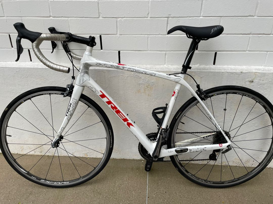 Selling a 54cm Trek Domane 6.9 Spartacus Project One limited