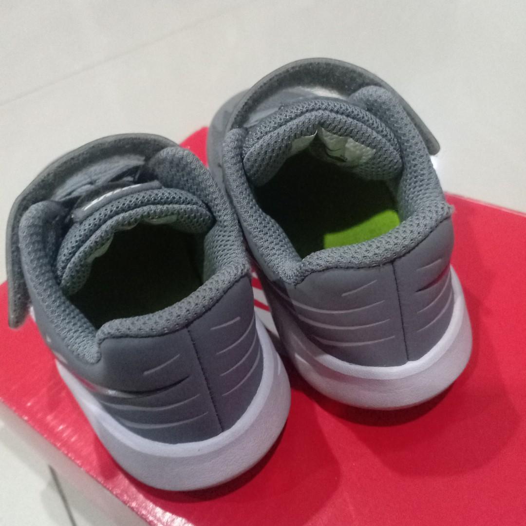 Sepatu anak Nike star runner, Bayi 