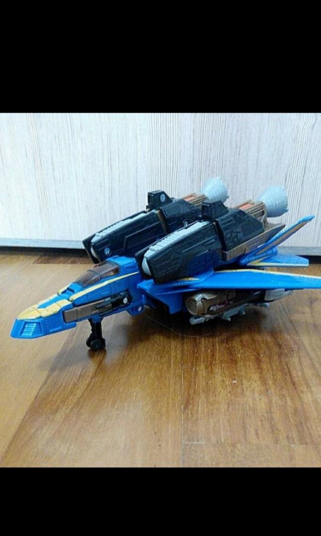 Transformers threadbolt (Category: Toy Figures) located in Singapore. Submitted by goldisoldisgold (Listing ID 1150906582, Image 3). Description: Wysiwyg. Not for fussy buyer.