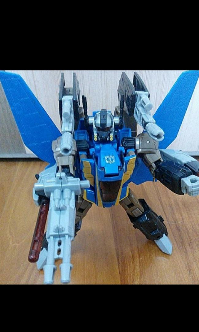 Transformers threadbolt (Category: Toy Figures) located in Singapore. Submitted by goldisoldisgold (Listing ID 1150906582, Image 2). Description: Wysiwyg. Not for fussy buyer.