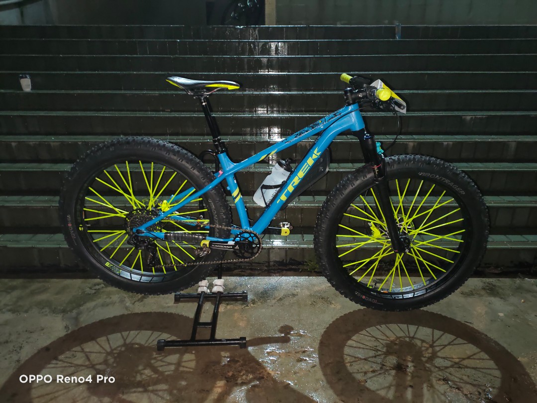 Trek Farley 9, Sports Equipment 