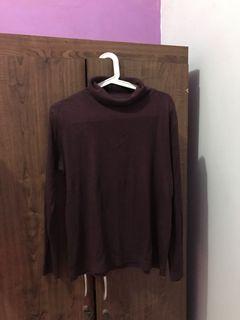 Uniqlo - Heat Tech Dark Purple