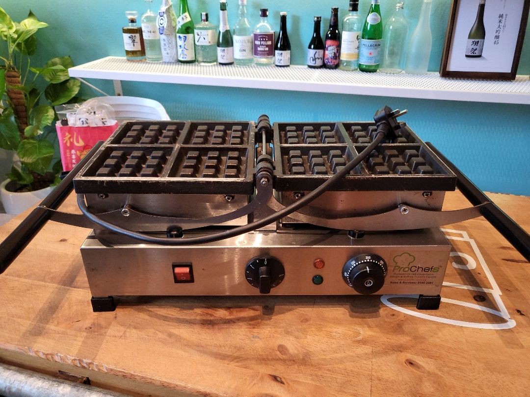 Used Commercial Waffle machine, Furniture & Home Living, Kitchenware
