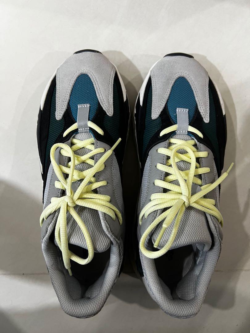 Yeezy 700 toe box top