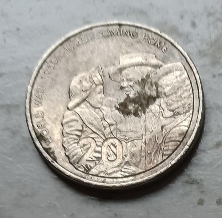 澳洲2005年20仙流通紀念幣（二戰結束50周年）一枚（品相實物如圖）, 興趣及遊戲, 收藏品及紀念品, 錢幣- Carousell