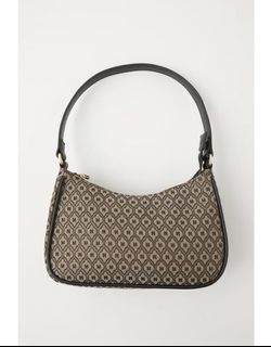 （分類：）位於 。 由 mmloveshopping 提交（商品編號 1151115964，圖片 1）。簡介： 。