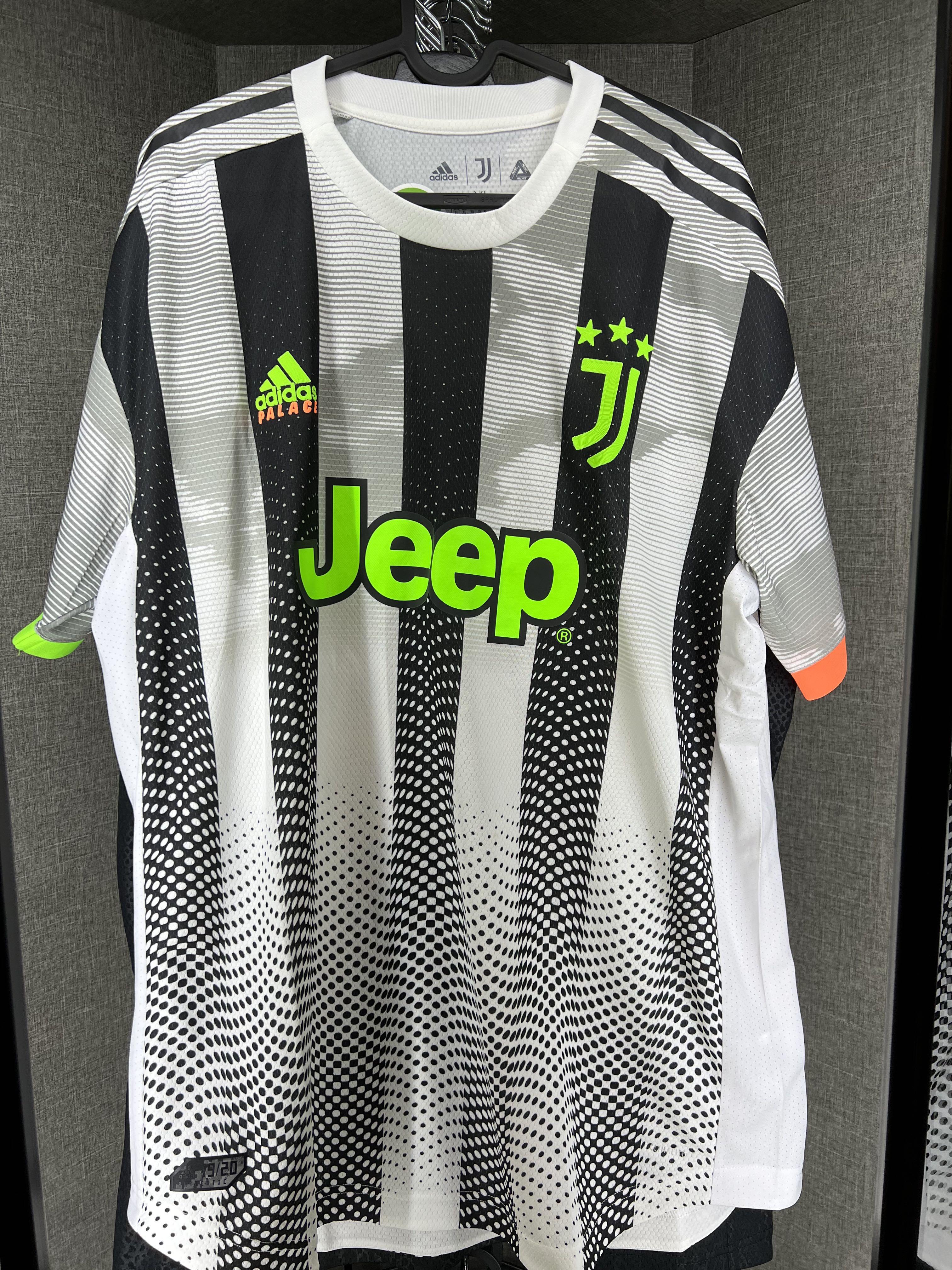 tímido informal mirar televisión Adidas Palace Juventus Jersey Authentic Player Version 4th Kit, Men's  Fashion, Tops & Sets, Tshirts & Polo Shirts on Carousell