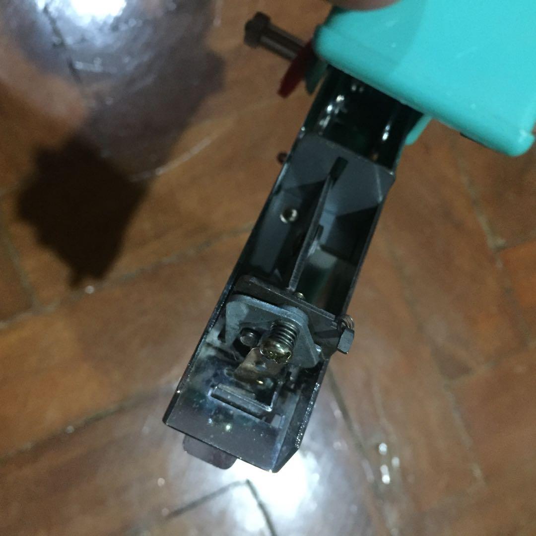 Ami Hand Sewing Machine AS IS Japan Surplus, Hobbies & Toys, Stationary & Craft, Handmade Craft