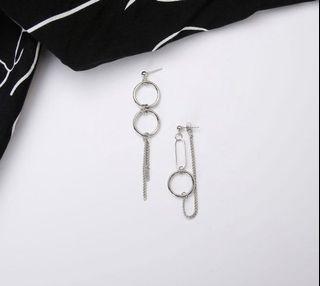 Asymmetrical silver chain earrings