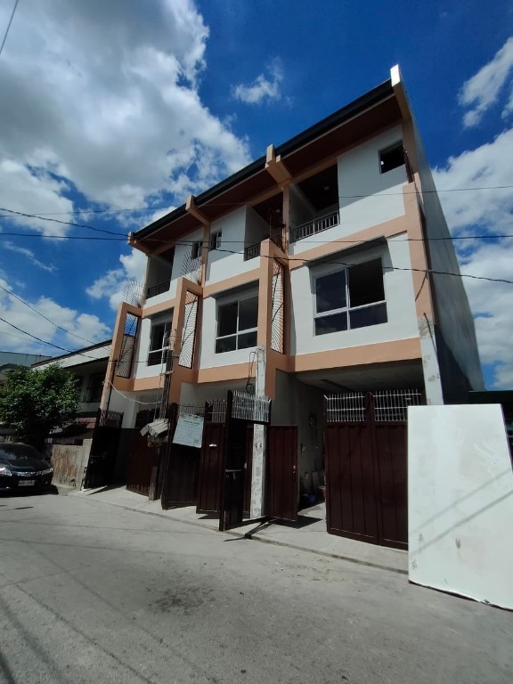 Brand New 3 Storey Townhouse in Brgy Damayan San Francisco Del Monte