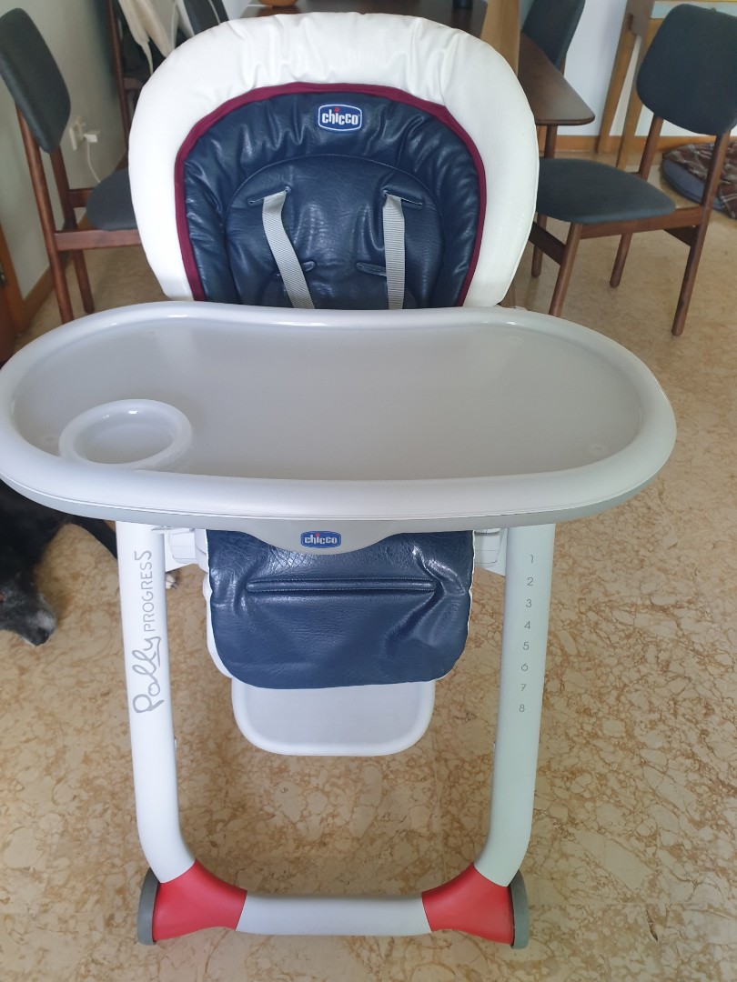 Chicco High Chair with wheels, double tray and reclining seat, Babies