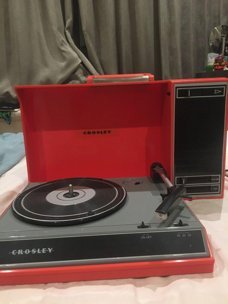 crosley spinnerette portable turntable