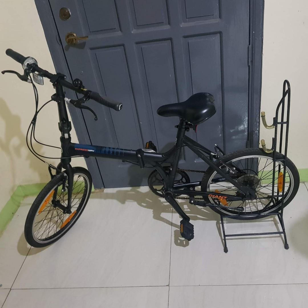 Giant Expressway 2 Folding Bike 20", Sports Equipment, Bicycles & Parts