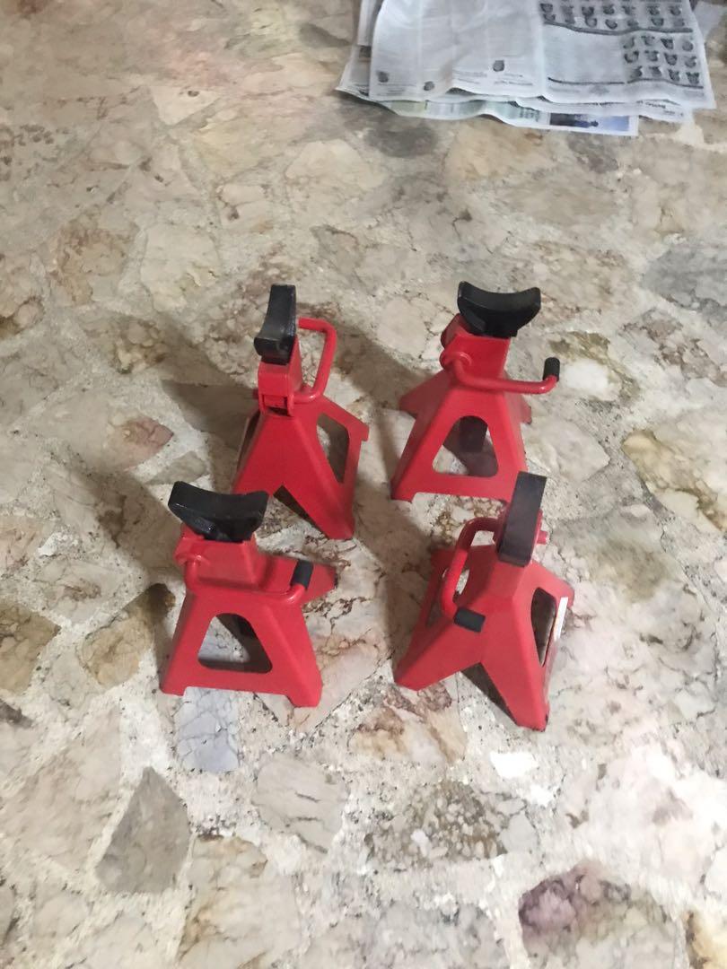 Jack stand (Category: Other Automotive Parts and Accessories) located in Del Monte. Submitted by dellowe (Listing ID 1151090926, Image 2). Description: Brandnew handyman jack stand 4x Pm if interested .