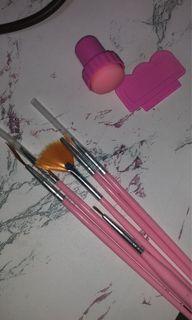 Kuas nail art