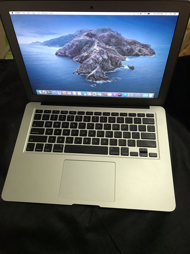 Macbook air (13-inches, 2012) core i5, 4GB ram, 128 GB SSD, 電腦 