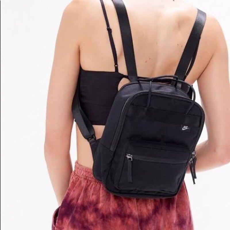 nike tanjun black backpack