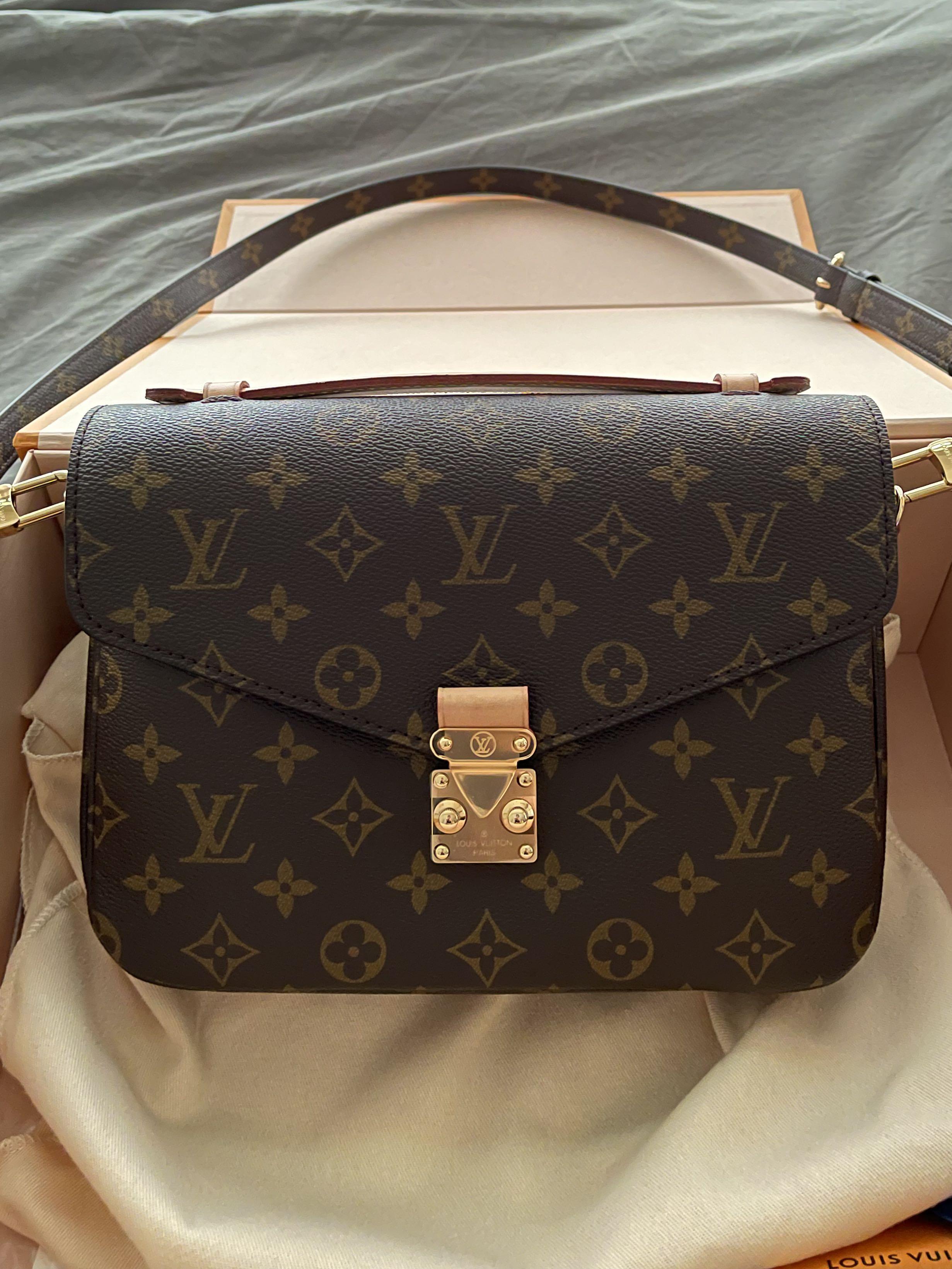 Louis Vuitton Like New Monogram Metis M44875, Women's Fashion, Bags &  Wallets, Cross-body Bags on Carousell